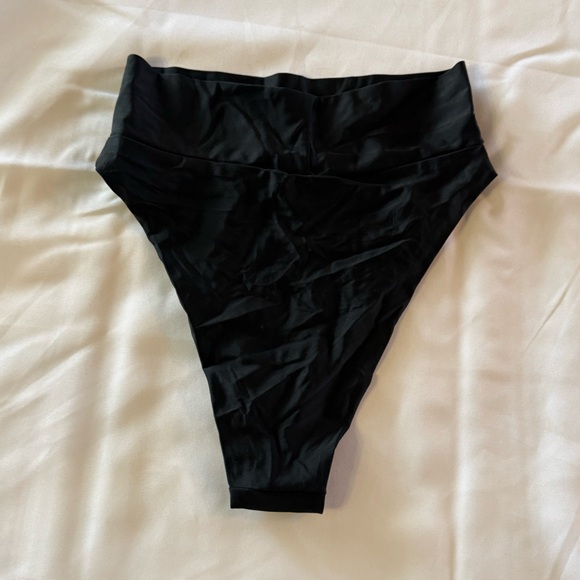 NWT Aerie Black High Cut Cheeky Bikini Bottom Size S - Picture 4 of 9